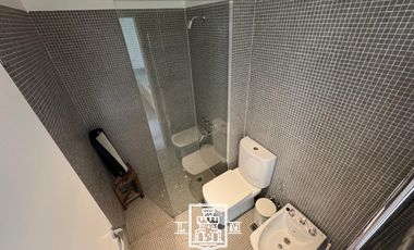 General Arias y Uruguay - Exclusivo depto. con jardín, pileta, parrilla y coch - Venta - Punta Chica