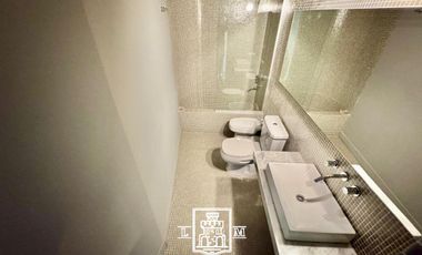 General Arias y Uruguay - Exclusivo depto. con jardín, pileta, parrilla y coch - Venta - Punta Chica