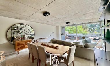 General Arias y Uruguay - Exclusivo depto. con jardín, pileta, parrilla y coch - Venta - Punta Chica