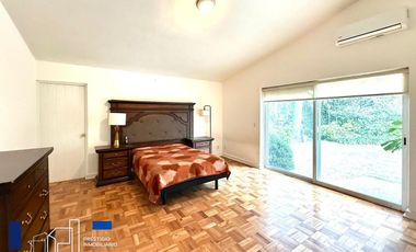 RENTA DE CASA Y DEPARTAMENTO CON JARDIN  EN COLONIA LOMAS HIPODROMO