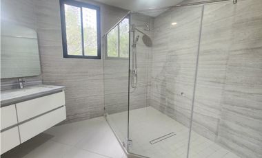Alquiler de Apartamento a Estrenar PH Village Center Santa María - LH