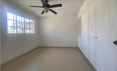 Alquiler de Casa Dúplex vacia en PH Villas del Pinar Arraiján – LH