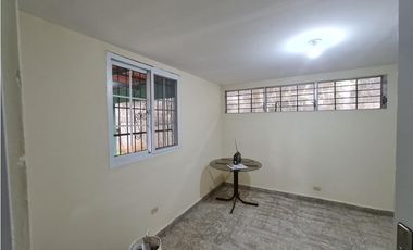 CASA PARA LA VENTA EN VILLAS DEL GOLF CARRASQUILLA