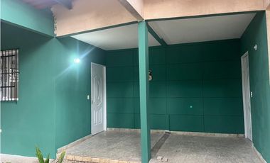 CASA PARA LA VENTA EN VILLAS DEL GOLF CARRASQUILLA