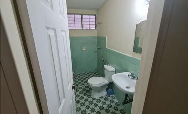 CASA PARA LA VENTA EN VILLAS DEL GOLF CARRASQUILLA