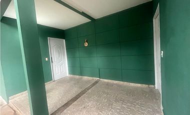 CASA PARA LA VENTA EN VILLAS DEL GOLF CARRASQUILLA