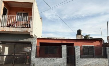 OPORTUNIDAD DE INVERSION 1 CASA Y 5 DPTOS