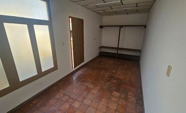 ALQUILER CASA RAMIREZ DE VELAZCO - 7 AMBIENTES