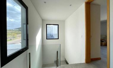 ALQUILA CASA B PRIVADO MENDOZA NORTE COUNTRY GOLF