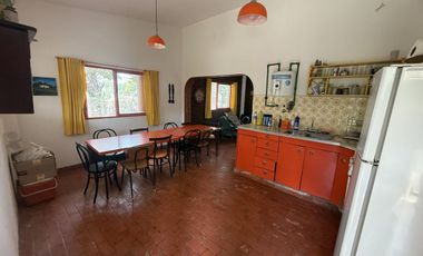 Casa 3 ambientes Parque Pileta Parrilla 836 m2