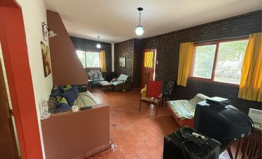 Casa 3 ambientes Parque Pileta Parrilla 836 m2