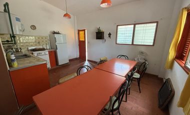 Casa 3 ambientes Parque Pileta Parrilla 836 m2