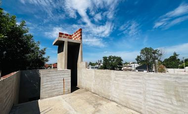 LOTE EN VENTA BANFIELD CON 132 MTS CONSTRUIDOS