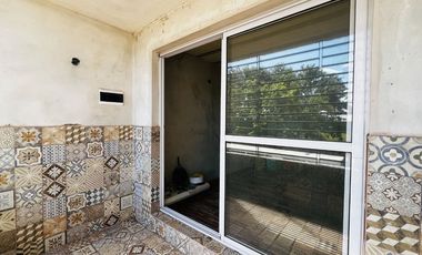 LOTE EN VENTA BANFIELD CON 132 MTS CONSTRUIDOS