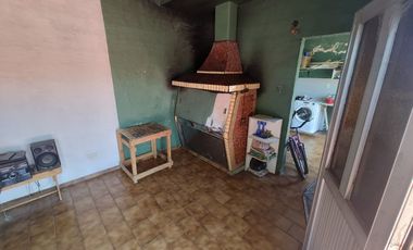 VENTA CASA 3 AMBIENTES EN VILLA DOMINICO