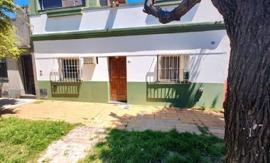 VENTA CASA 3 AMBIENTES EN VILLA DOMINICO
