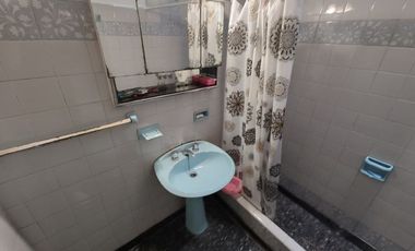 VENTA CASA 3 AMBIENTES EN VILLA DOMINICO