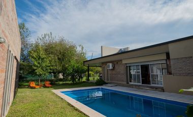 CASA QUINTA 3 DORM. PILETA A 200 METROS DE LA RUTA