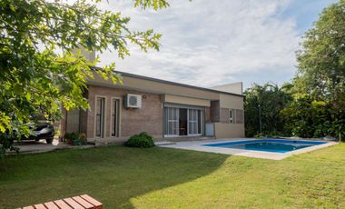 CASA QUINTA 3 DORM. PILETA A 200 METROS DE LA RUTA