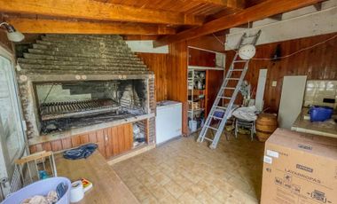 Alquiler chalet de 3 dormi., de estilo City Bell