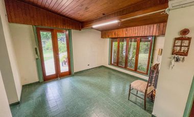 Alquiler chalet de 3 dormi., de estilo City Bell