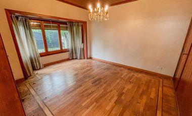 Alquiler chalet de 3 dormi., de estilo City Bell