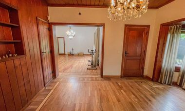 Alquiler chalet de 3 dormi., de estilo City Bell