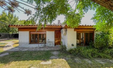 Alquiler chalet de 3 dormi., de estilo City Bell