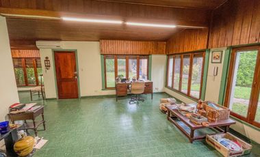 Alquiler chalet de 3 dormi., de estilo City Bell