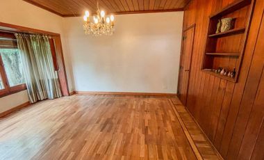 Alquiler chalet de 3 dormi., de estilo City Bell
