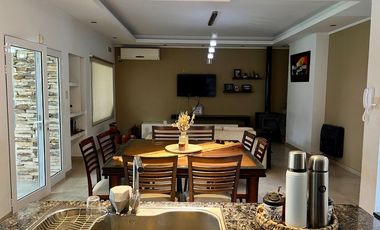 Venta Casa de 3 Dormitorios - Pujato Norte