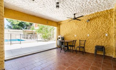 VENTA CASA 5 AMBIENTES C/PILETA PARRILLA Y COCHERA