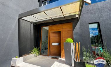 CASA 6 AMBIENTES EN ALQUILER EN LAGOS DE CANNING