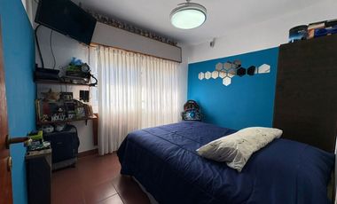 VENTA CASA 5 AMB CON PILETA EN BELLA VISTA CREDITO