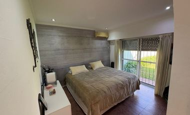 VENTA CASA 5 AMB CON PILETA EN BELLA VISTA CREDITO
