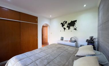 VENTA CASA 5 AMB CON PILETA EN BELLA VISTA CREDITO