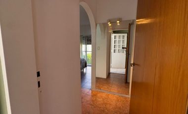 VENTA CASA 5 AMB CON PILETA EN BELLA VISTA CREDITO