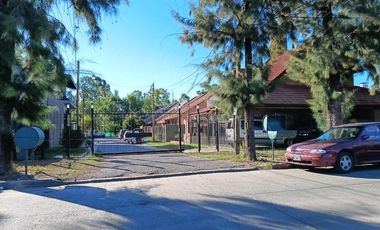 VENTA CASA Y LOTE EN BARRIO CERRADO HURLINGHAM