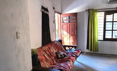 VENTA CASA Y LOTE EN BARRIO CERRADO HURLINGHAM