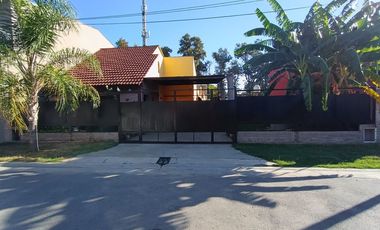 VENTA CASA Y LOTE EN BARRIO CERRADO HURLINGHAM