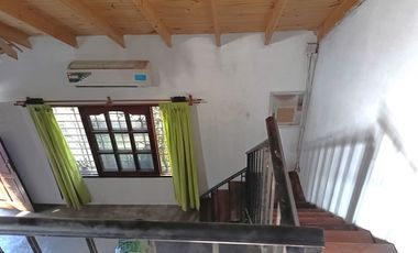 VENTA CASA Y LOTE EN BARRIO CERRADO HURLINGHAM