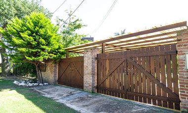 VENTA COMPLEJO DE DUPLEX - COLASTINÉ NORTE