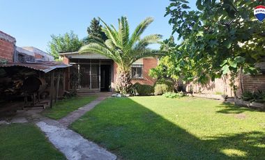 VENTA CASA 5 AMB EN FLORENCIO VARELA CENTRO