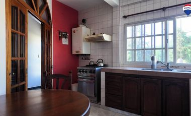 VENTA CASA 5 AMB EN FLORENCIO VARELA CENTRO