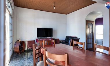 VENTA CASA 5 AMB EN FLORENCIO VARELA CENTRO