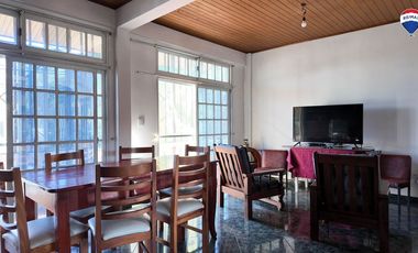 VENTA CASA 5 AMB EN FLORENCIO VARELA CENTRO