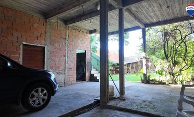 VENTA CASA 5 AMB EN FLORENCIO VARELA CENTRO