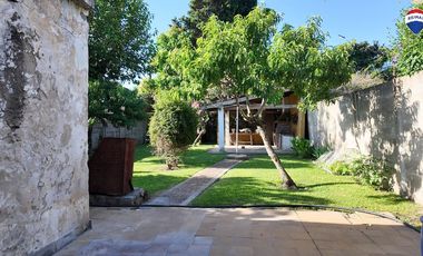 VENTA CASA 5 AMB EN FLORENCIO VARELA CENTRO