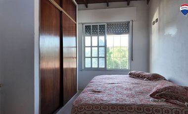VENTA CASA 5 AMB EN FLORENCIO VARELA CENTRO