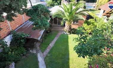 VENTA CASA 5 AMB EN FLORENCIO VARELA CENTRO
